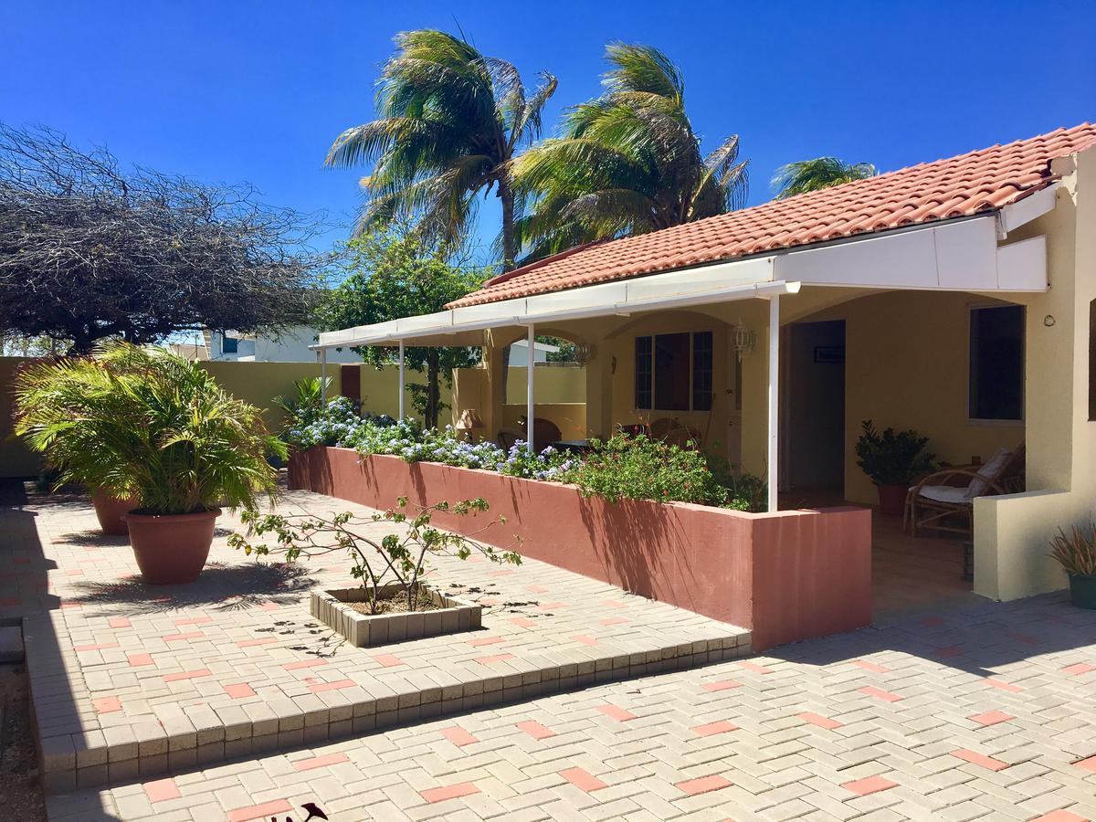 Bubali Gardens Apartment Palm Beach Luaran gambar