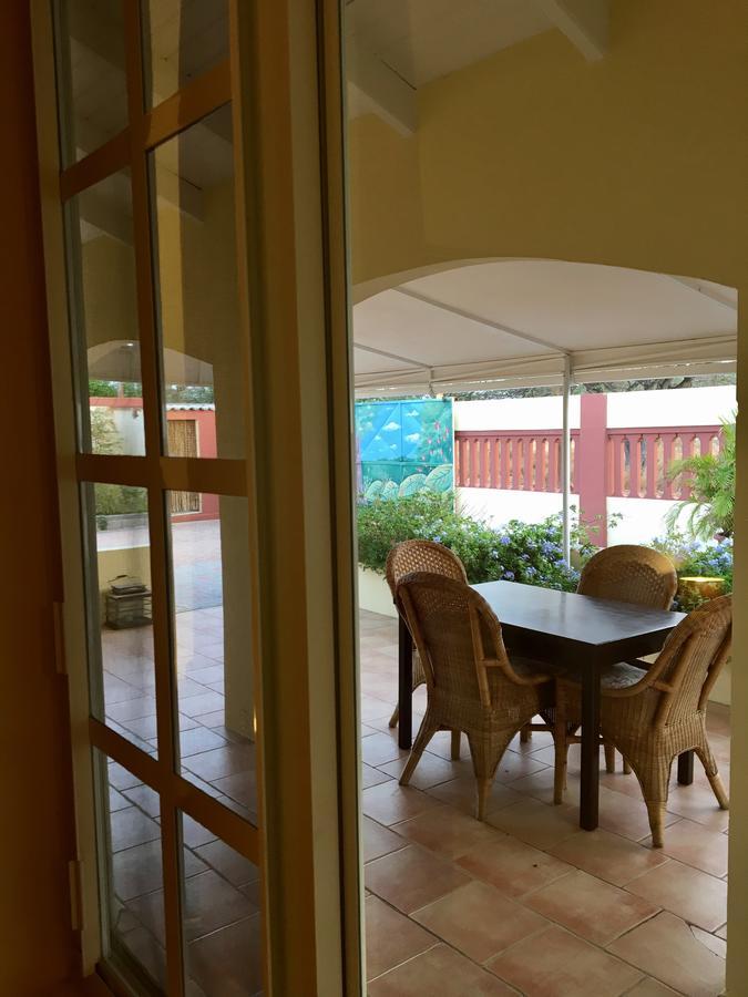 Bubali Gardens Apartment Palm Beach Luaran gambar